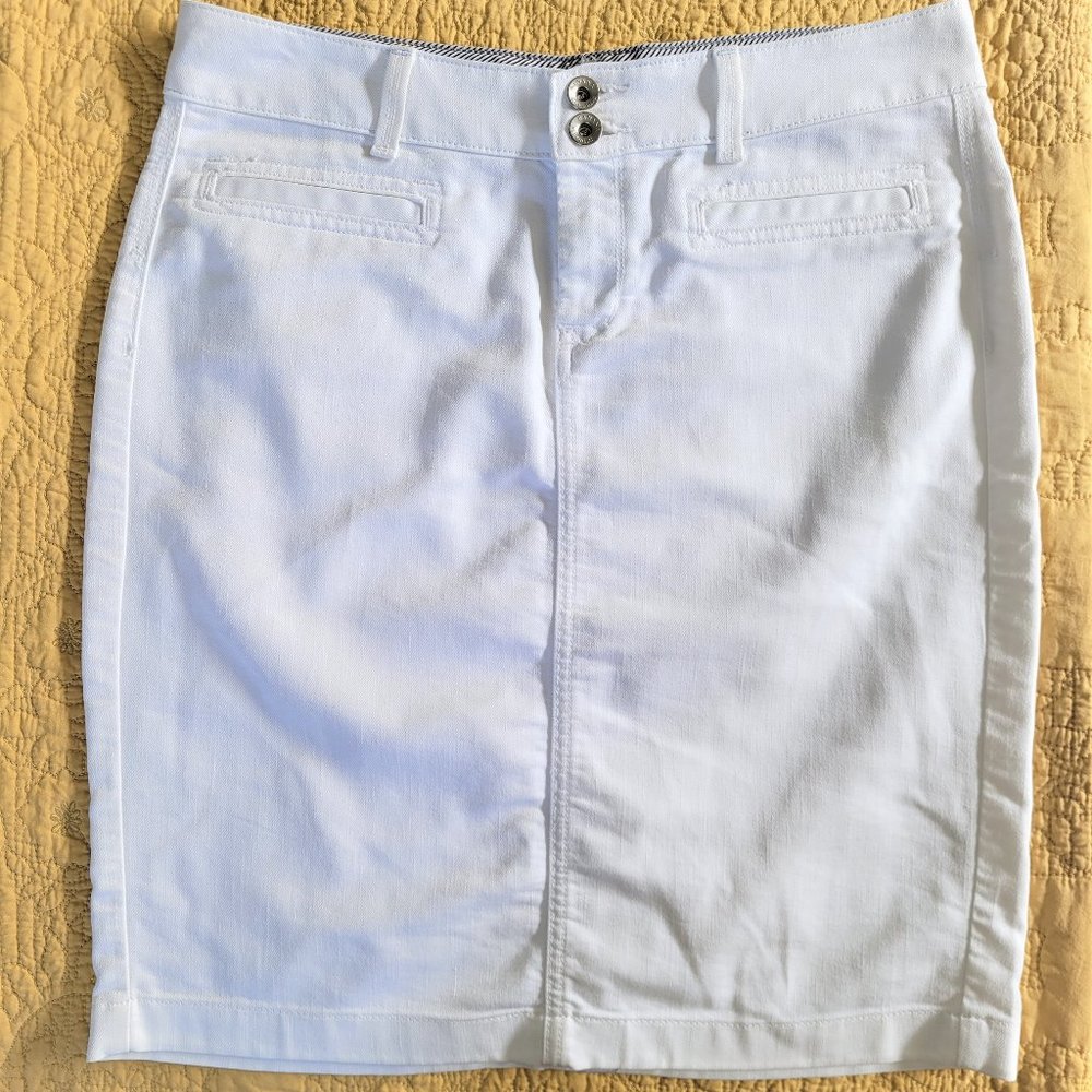 BANANA REPUBLIC - White Cotton/Jean Skirt - Size 29